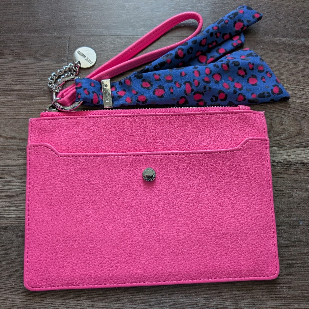 Steve Madden Hot Pink Wristlet with‎ Blue Leopard Scarf